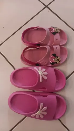 Vendo sandália papete novas