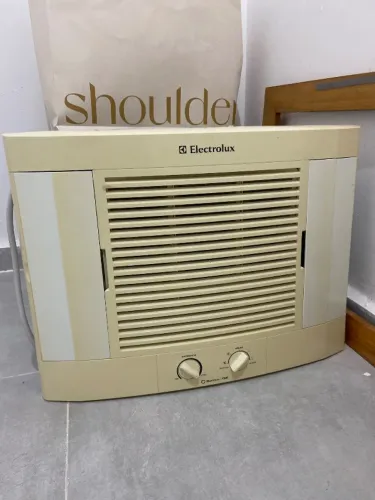 ar condicionado eletrolux 7500 btus/ com moldura 