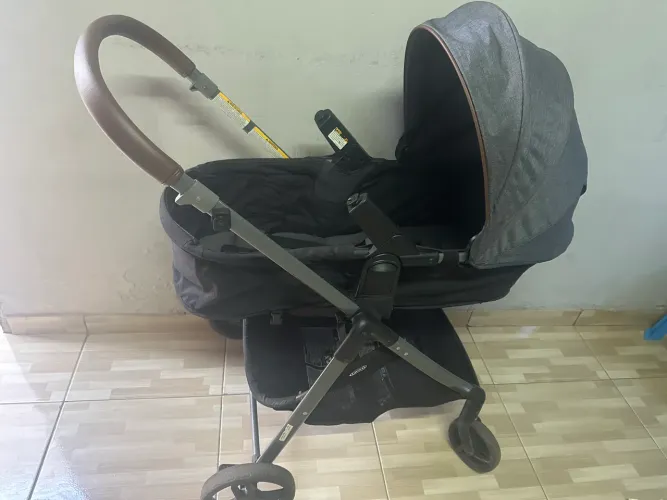     Carrinho Graco Importado em Excelente Estado