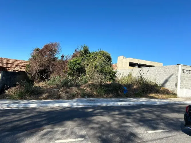 Terreno de 600m² à Venda em Maricá Na quadra da Praia!