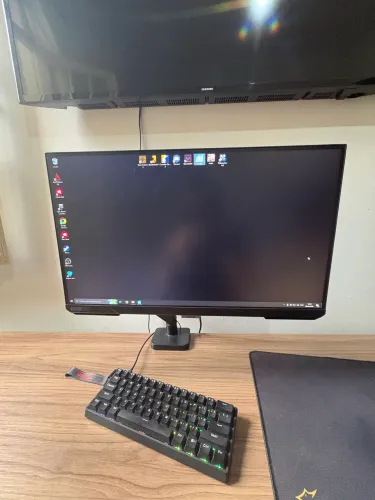 Monitor Samsung Odyssey 240hz