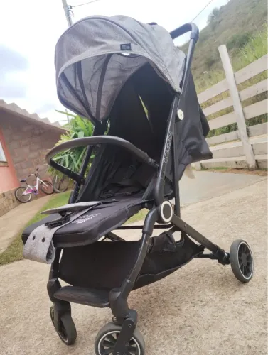 Carrinho de bebê unissex
