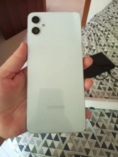 Samsung a 05 não tá carregando barato pra sair hj