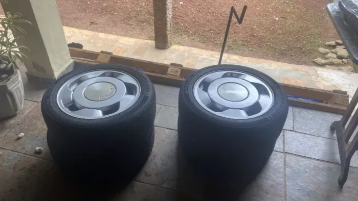 Rodas orbital aro 15 com pneu 195/55/15