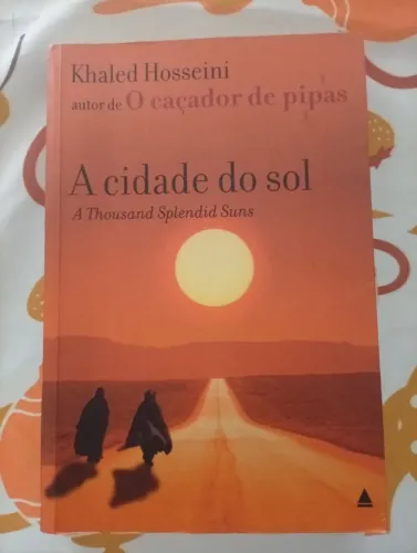 Livro "A cidade do sol - Khaled Hosseini"
