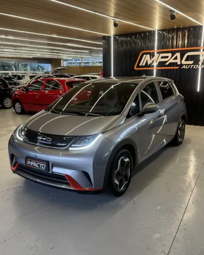 BYD Dolphin EV (Elétrico) 2025