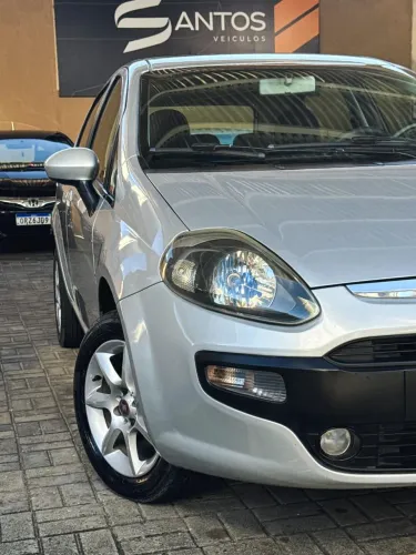 Fiat Punto Attractive 1.4 Fire Flex 8V 5P 2014