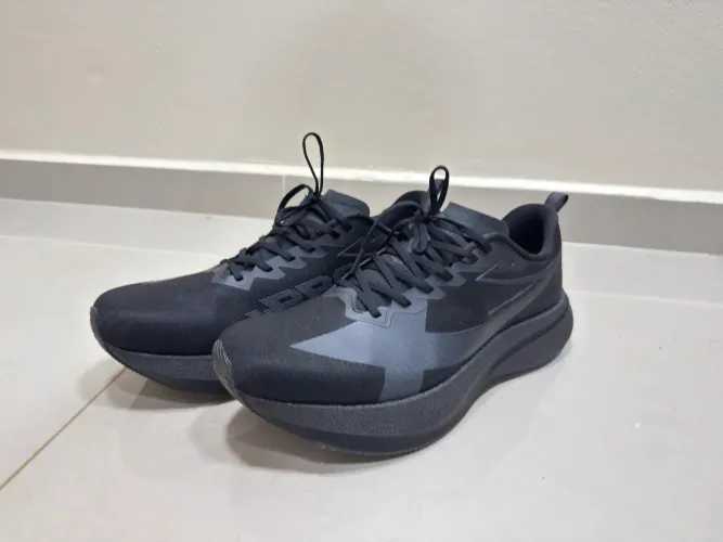 Tenis Corrida XTEP 2000km PRO / 44 / 30cm