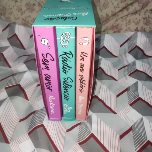 Box coleção Alice Oseman (3 livros)