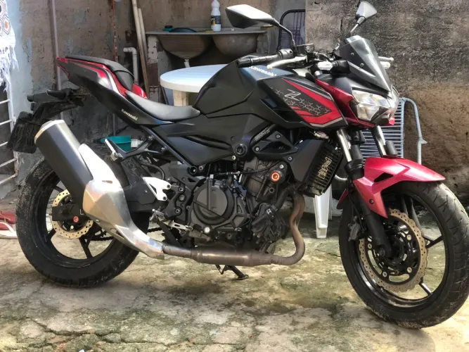Kawasaki z400