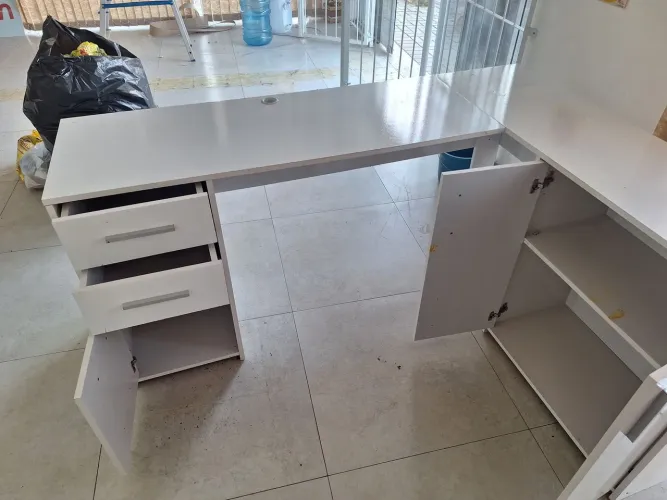 Mesa em L