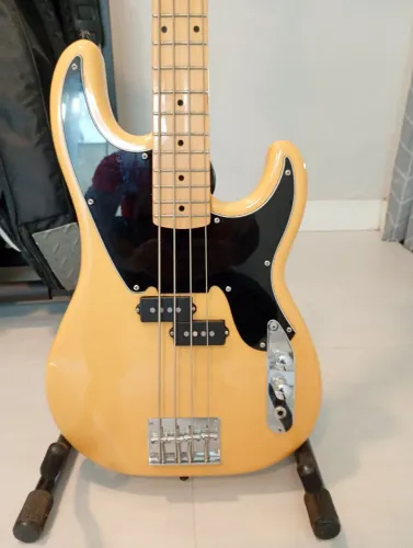 Vendo baixo Tagima TW 66 novíssimo já regulado e bindado por luthier e 