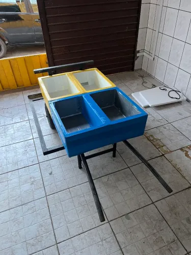 Carrinho para Caixa Térmica com 2 Caixas de Isopor - Ideal para Vendas Ambulantes