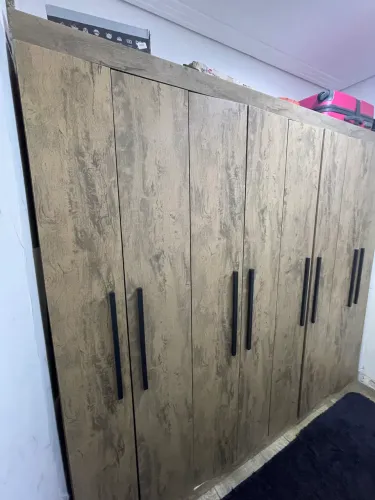 Guarda roupa 6 portas