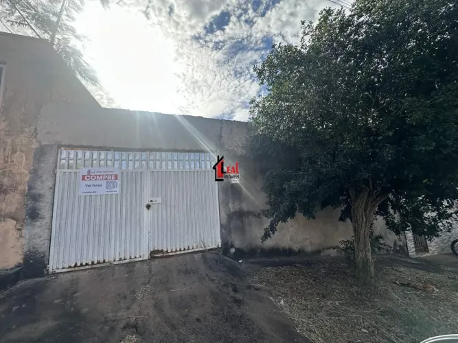 Casa para Venda em Presidente Prudente, HUMBERTO SALVADOR, 3 dormitórios, 1 banheiro, 1 va