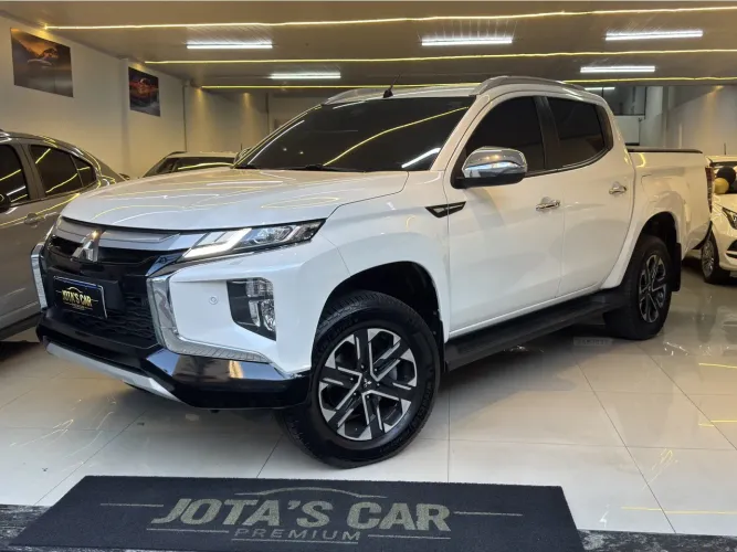 Mitsubishi L200 Triton Sport HPE-S 2.4 CD Dies. AUT 2023