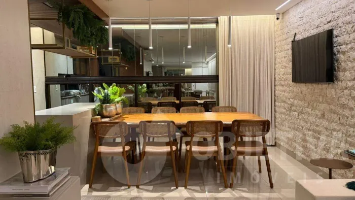 Apartamento à venda, 3 quartos, 1 suíte, 2 vagas, SANTA MONICA - UBERLANDIA/MG
