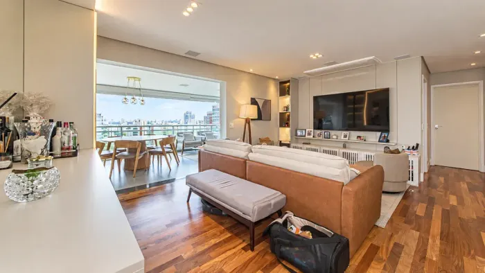 Apartamento à venda no Brooklin com 153 metros com 3 suítes e 3 vagas