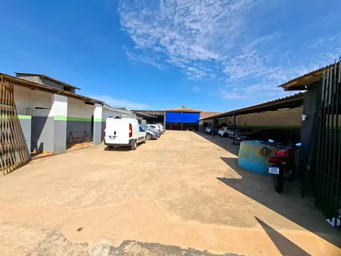 Centro Automotivo Completo à Venda - Ponto Estratégico