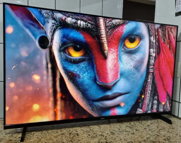 Tv smart 50" Philips 4k Google Android com comando de voz integrado