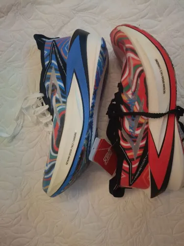 TENIS PRO CORRIDA IRUNSVAN! MELHOR QUE NIKE E ADIDAS! PLACA DE CARBONO TAM40! 449,00
