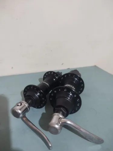 Cubo 32 furos Shimano Parallax HB-RM60 FH-RM60 7/8/9/10v
