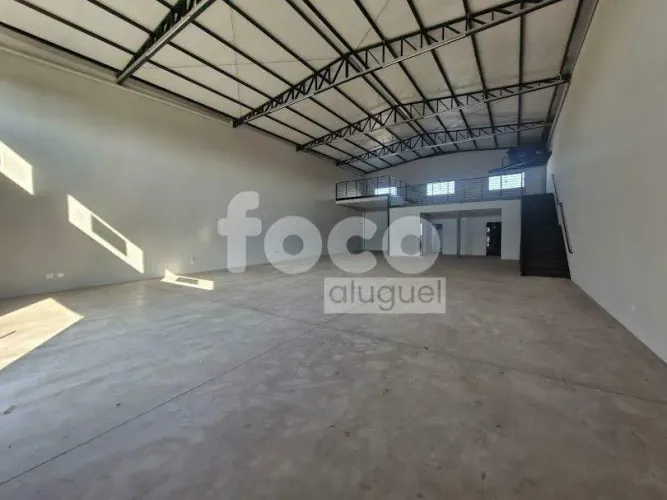 Galpão Comercial para Aluguel no Bairro Novo Mundo, Uberlândia