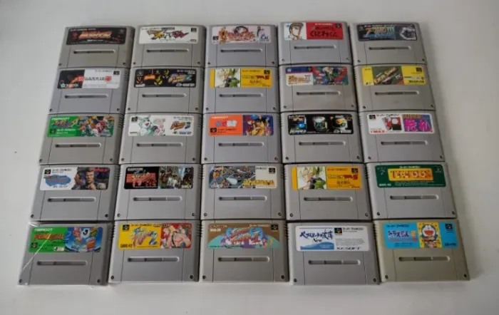 Lote com 25 jogos para Super Famicom / Super Nintendo