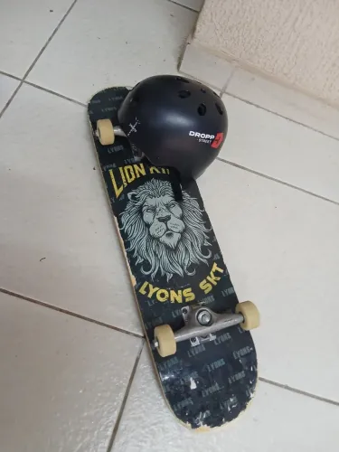 Skate novo pouco usado
