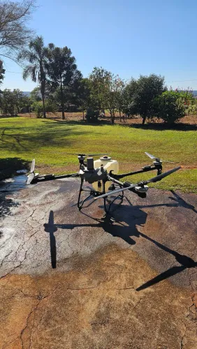 Drone de pulverização DJI Agras 70P