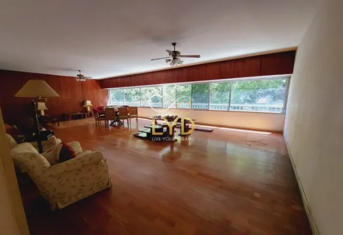 Apartamento Espaçoso em Copacabana