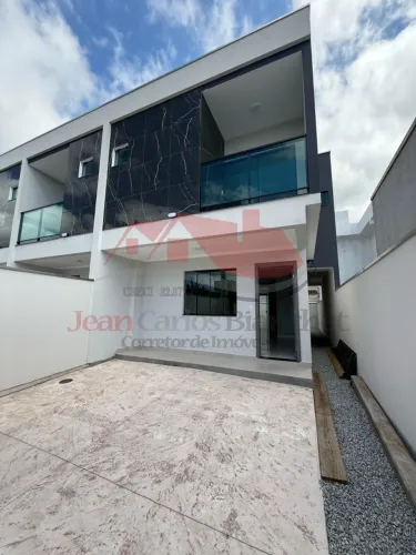 SOBRADOS NO BAIRRO RIO PEQUENO COM LOCALIZAÇÃO LIVRE DE ENCHENTES