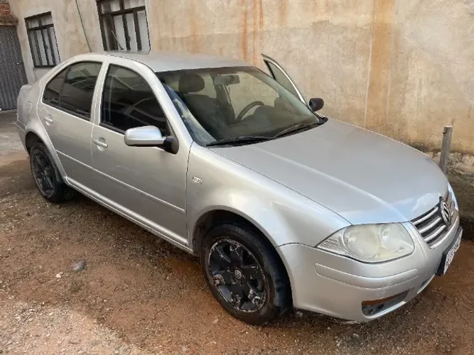 Volkswagen Bora 2.0/ 2.0 Flex 8V Aut. 2009