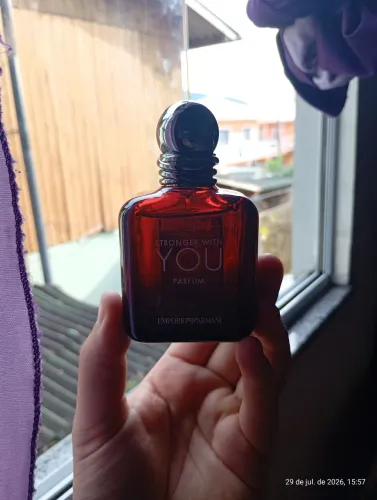 Perfume Armani: Stronger with you parfum