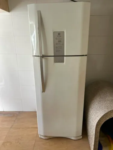 Geladeira Eletrolux Frost Free 110w