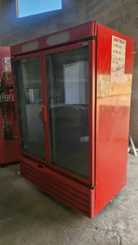 Expositor de 2 portas refrigerado