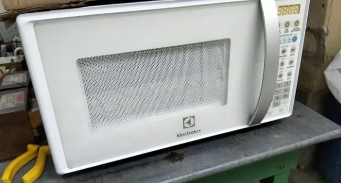 Microondas Electrolux, 3 meses de garantia.