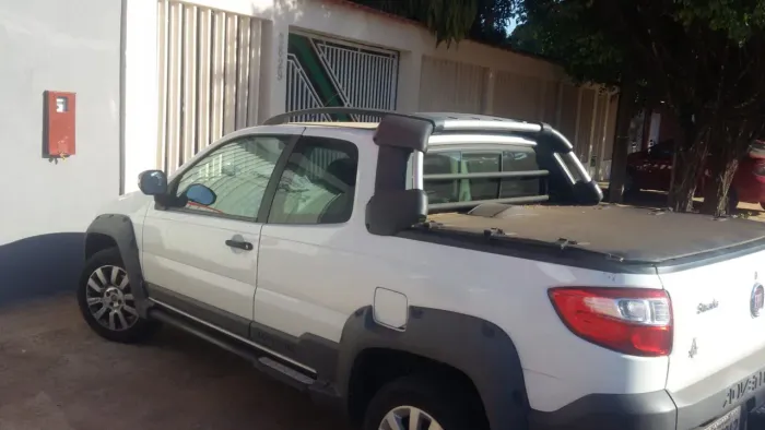 Fiat Strada Adventure1.8/ 1.8 Locker Flex CD 2015