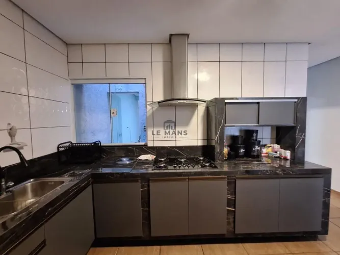 Casa à venda em Piracicaba, São Jorge, com 4 quartos, com 192 m²