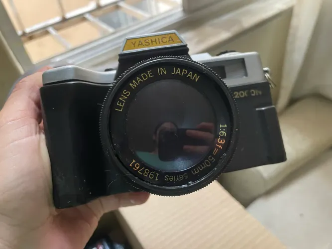  Yashica 2000n