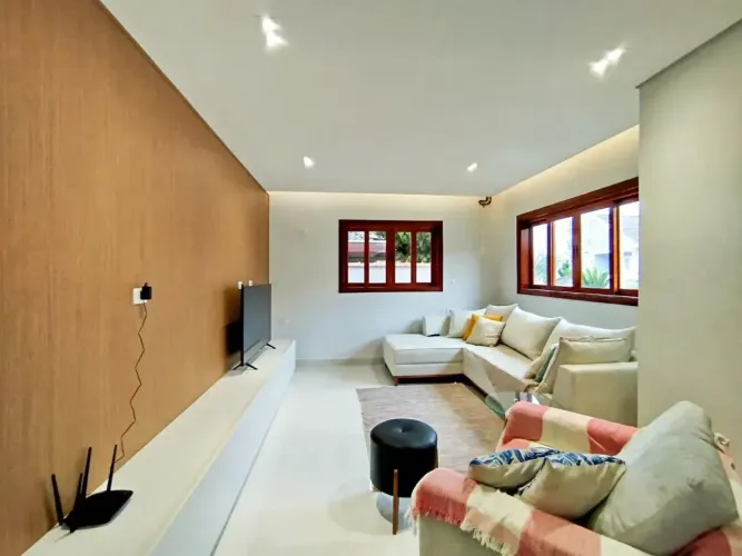 Casa Condomínio Villas de Sant'Anna 3 quartos sendo 3 suítes com 255m2 construção Jacarei