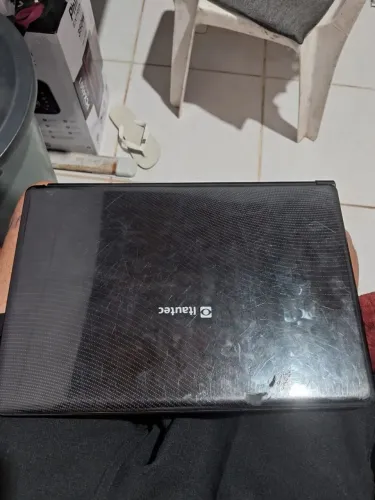 Notebook Itautec com 128gb de SSD e 6gb de memória ram 