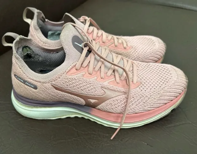 Tênis Mizuno original número 35
