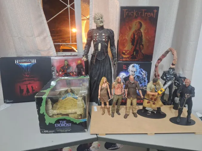 FIGURAS DE TERROR NECA