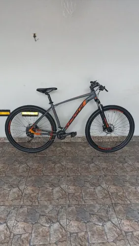 Bicicleta Oggi BW 7.0 aro 29 grupo Shimano 