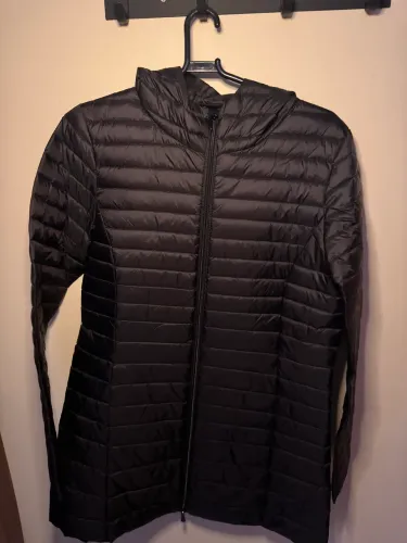 Casaco puffer de penas