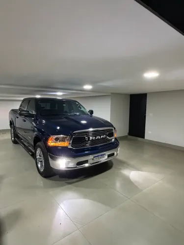 Ram Classic Laramie 5.7 V8 16V Gasolina 4X4 Aut. 2023