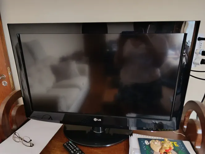 Vendo TV 32" LG