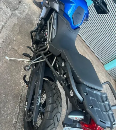 Vendo ou troco moto Tiger 800 por Jet ski
