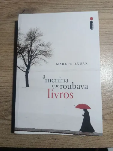 A menina que roubava livros - Markus Zusak